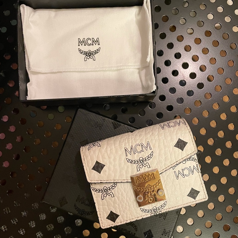 MCM small wallet 2018 collection